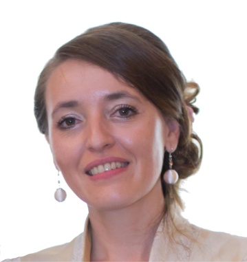 Dr Roxana Cziker