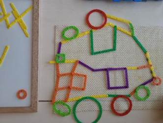 Afbeelding met Kinderkunst, Creatieve kunsten, kunst, overdekt