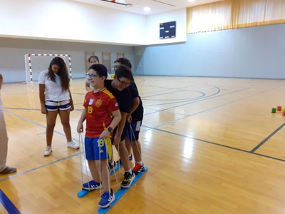 SKIING IN A GROUP AT THE PAVILION
